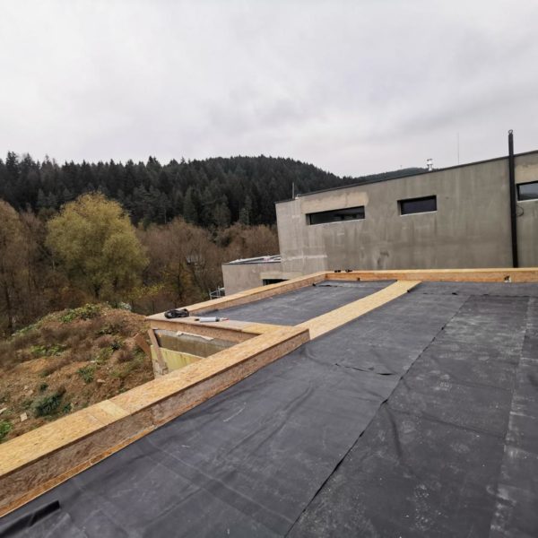 zilina-rozvinute-plachty-folie-rubbercover-epdm