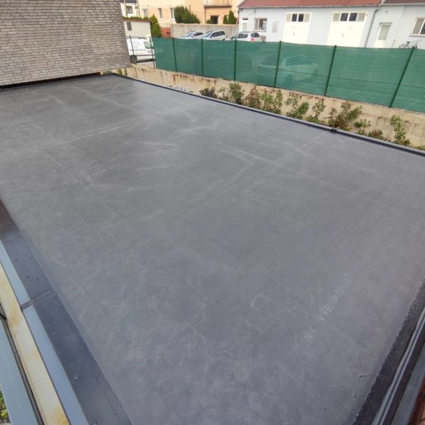 hotova-plocha-strecha-uhol-epdm-rubbercover